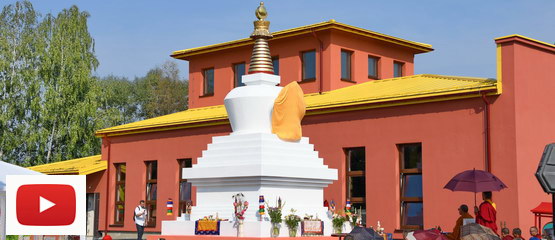 Konsekracja stupy z relikwiami Kjabdzie Tengi Rinpoczego - wideo